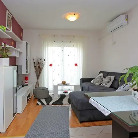 Apartment Tropic Stobrec *