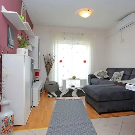 Apartment Tropic Stobrec